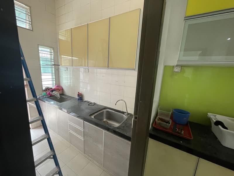 3-storey Terraced House for Sale in Relau (Sungai Ara) - Hong . - Kitchen - PropertyGuru.com.my