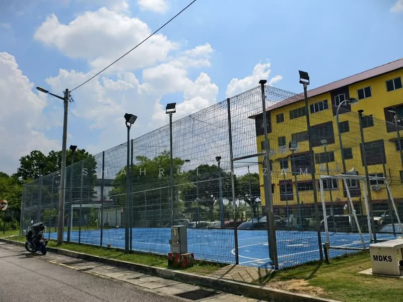Townhouse for Sale in Saujana Utama (Selangor) - Shahrul Nizam - Exterior - PropertyGuru.com.my