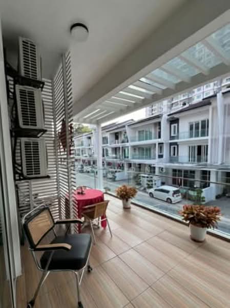 3-storey Terraced House for Sale in Taman Sri Sinar (Segambut) - Eda Wong - Balcony - PropertyGuru.com.my