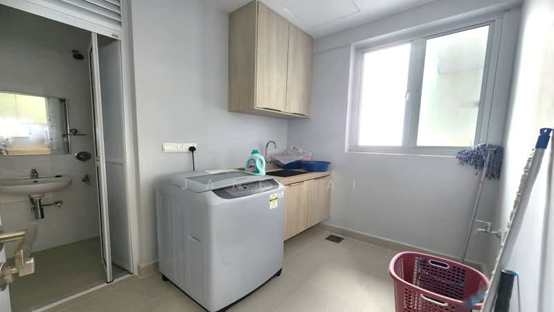 Servis Apartment untuk Disewa di Southern Marina Residences - Jane Lai - Bathroom - PropertyGuru.com.my