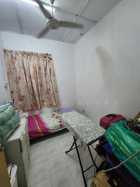 Flat for Sale at Taman Puchong Perdana - Ng Hon Keong - Bedroom - PropertyGuru.com.my