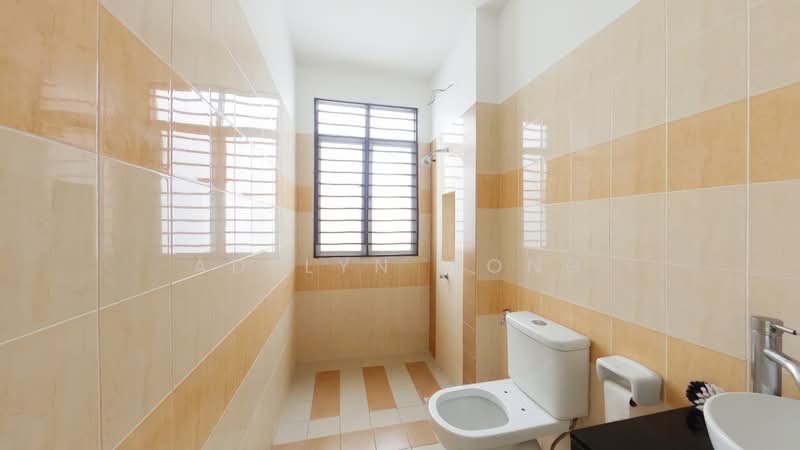 Semi-Detached House for Rent in Taman Aman Perdana (Kapar) - Adelyn Wong - Bathroom - PropertyGuru.com.my