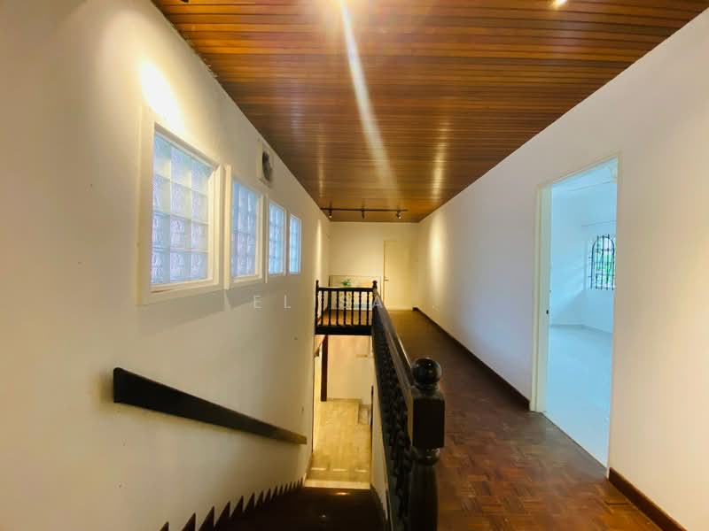 Bungalow for Sale in Kemensah Heights (Ulu Kelang) - Elisa . - Corridor - PropertyGuru.com.my