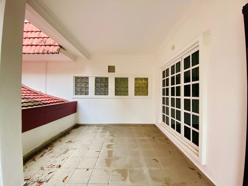 Bungalow for Sale in Kemensah Heights (Ulu Kelang) - Elisa . - Balcony - PropertyGuru.com.my
