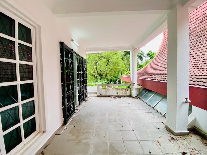 Bungalow for Sale in Kemensah Heights (Ulu Kelang) - Elisa . - Balcony - PropertyGuru.com.my