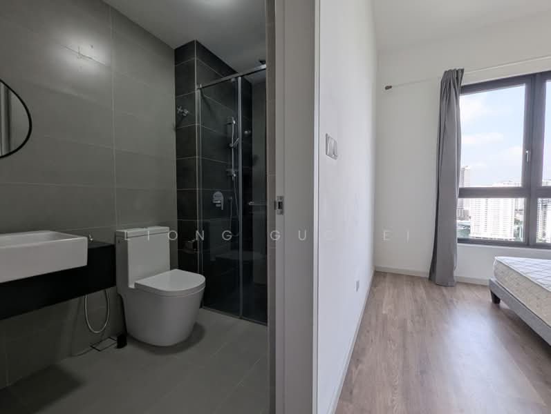 Servis Apartment untuk Dijual di Sunway Belfield - Liong Guowei - Bathroom - PropertyGuru.com.my