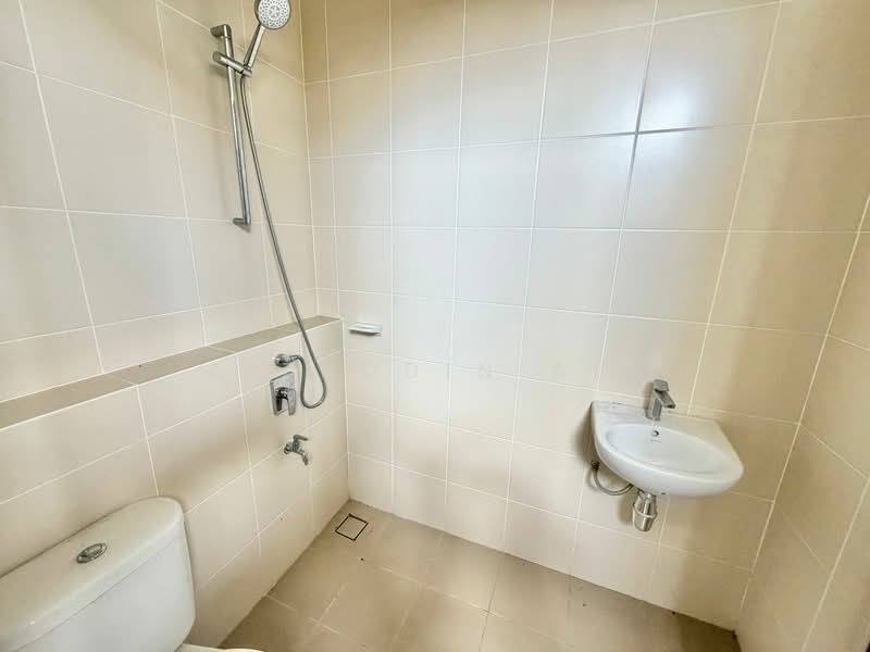 Bungalow for Sale in Kajang (Selangor) - Aizuddin Ali - Bathroom - PropertyGuru.com.my