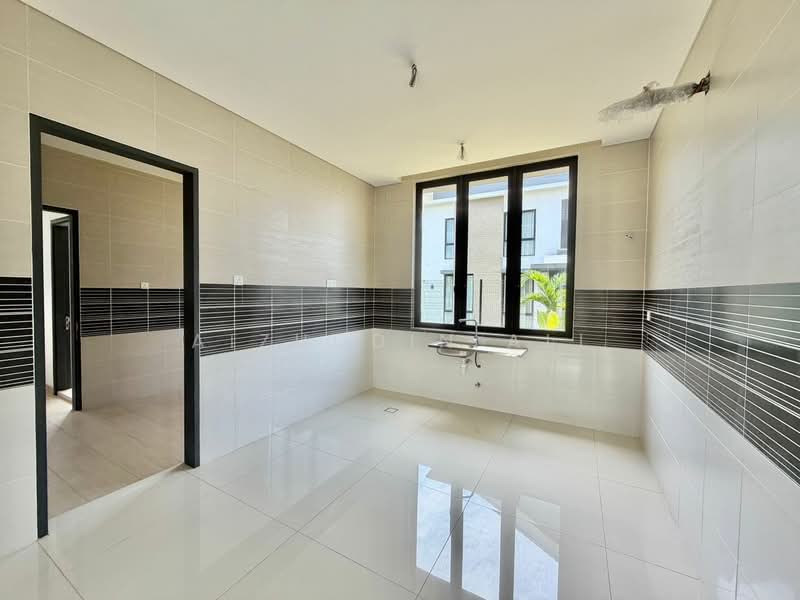 Bungalow for Sale in Kajang (Selangor) - Aizuddin Ali - Kitchen - PropertyGuru.com.my