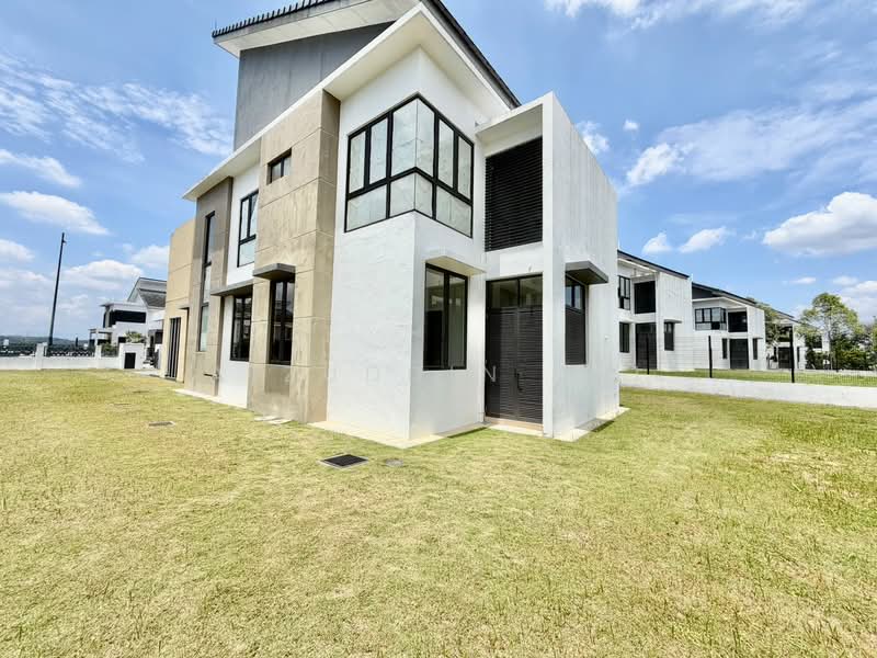 Bungalow for Sale in Kajang (Selangor) - Aizuddin Ali - Exterior - PropertyGuru.com.my