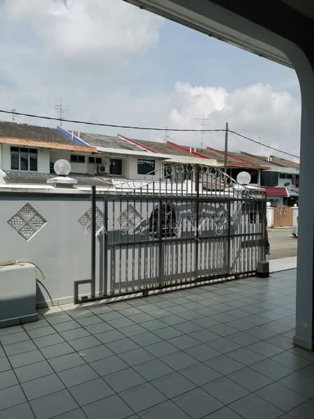 2-storey Terraced House for Sale in Taman Sri Putri (Kulai) - Jasz Ong - Exterior - PropertyGuru.com.my