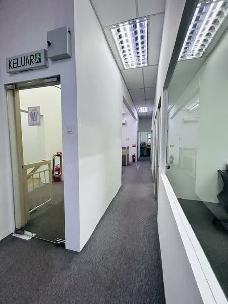 Shop / Office for Sale in Puchong (Selangor) - Joyce Yap - Corridor - PropertyGuru.com.my
