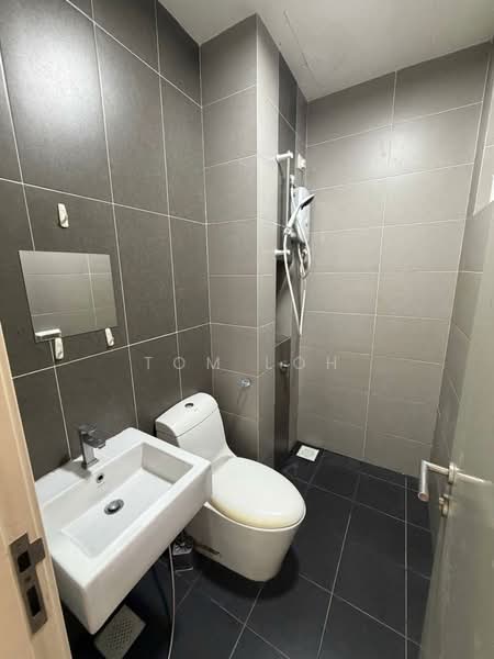 Service Residence for Rent at Skysuites @ Meldrum Hills - Tom Loh - Bathroom - PropertyGuru.com.my