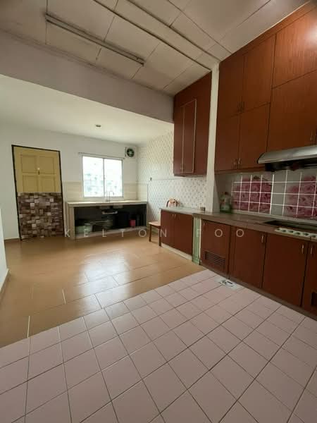 1-storey Terraced House for Sale in Taman Velox (Rawang) - Kelton Foo - Kitchen - PropertyGuru.com.my