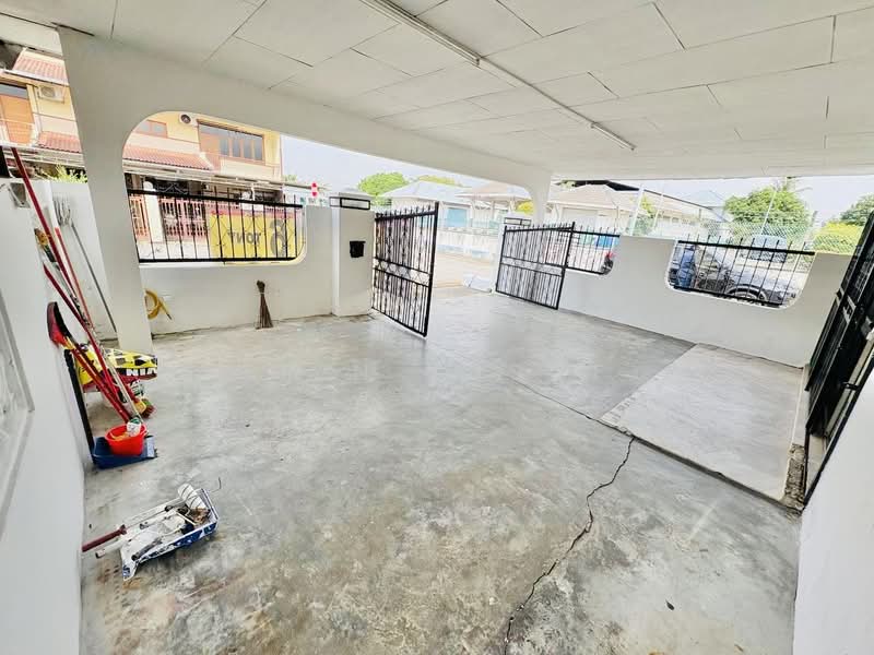 Terraced House for Rent in Taman Desa Wira (Telok Panglima Garang) - Erin Yusof - Exterior - PropertyGuru.com.my