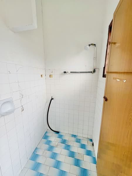 Terraced House for Rent in Taman Desa Wira (Telok Panglima Garang) - Erin Yusof - Bathroom - PropertyGuru.com.my