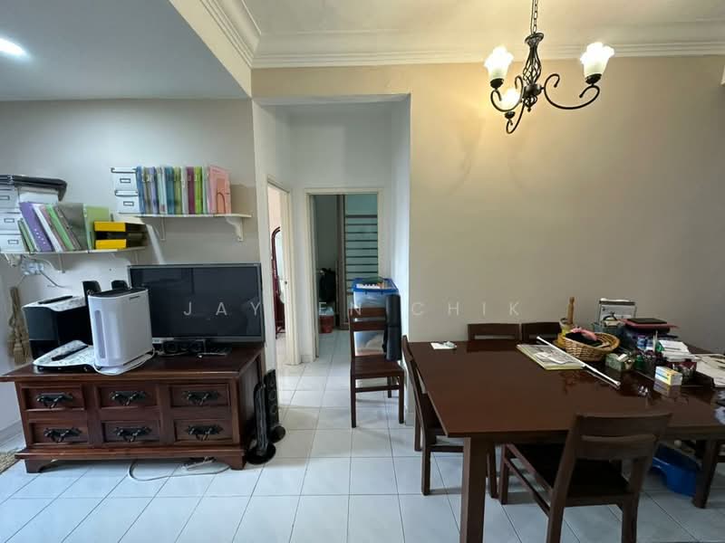Apartment for Sale at Taman Lembah Maju 600 Apartment - Jayden Chik - Living Room - PropertyGuru.com.my