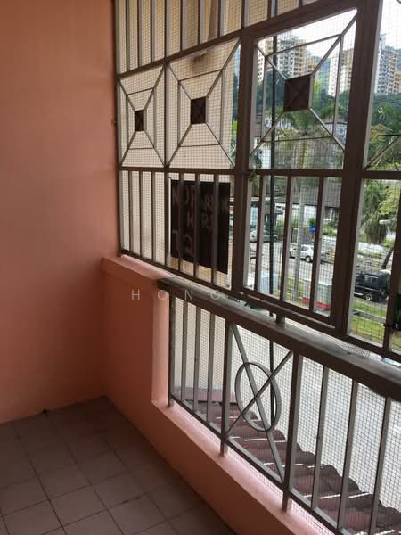 Rumah Teres 2 Tingkat untuk Disewa di Sungai Ara (Penang) - Hong . - Balcony - PropertyGuru.com.my