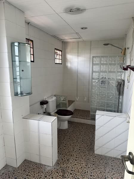 Rumah Banglo untuk Dijual di SS1 (Petaling Jaya) - DEV VJ - Bathroom - PropertyGuru.com.my