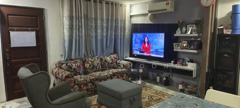 2-storey Terraced House for Sale in Pandan Indah (Ampang) - Jenny Choong - Living Room - PropertyGuru.com.my
