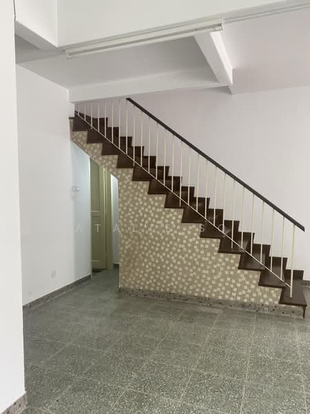2-storey Terraced House for Sale in Taman United (Jalan Klang Lama (Old Klang Road)) - Natalie Soo - Living area - PropertyGuru.com.my