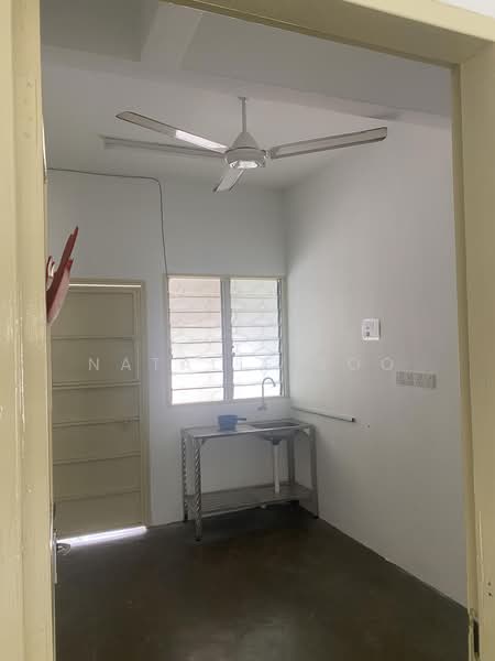 2-storey Terraced House for Sale in Taman United (Jalan Klang Lama (Old Klang Road)) - Natalie Soo - Kitchen - PropertyGuru.com.my