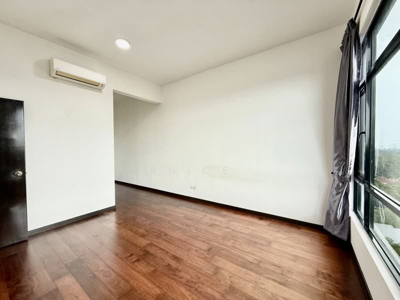 Servis Apartment untuk Dijual di Molek Regency - Janice . - PropertyGuru.com.my