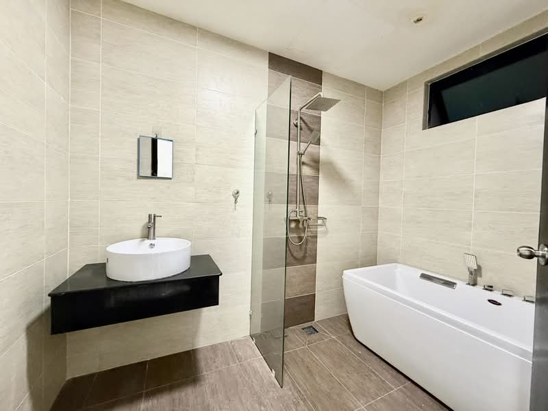 Servis Apartment untuk Dijual di Molek Regency - Janice . - PropertyGuru.com.my