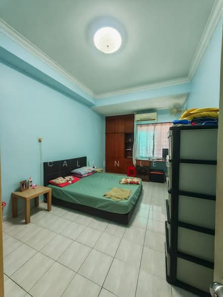 Rumah Teres 1.5 Tingkat untuk Dijual di Taman Bukit Jaya (Ulu Tiram) - Calvin Lee - Bedroom - PropertyGuru.com.my