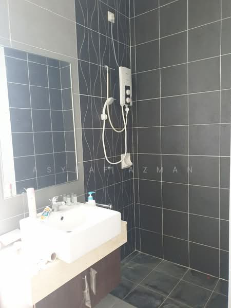Bungalow for Sale in Bandar Tun Hussein Onn (Cheras) - Asyraf Azman - Bathroom - PropertyGuru.com.my