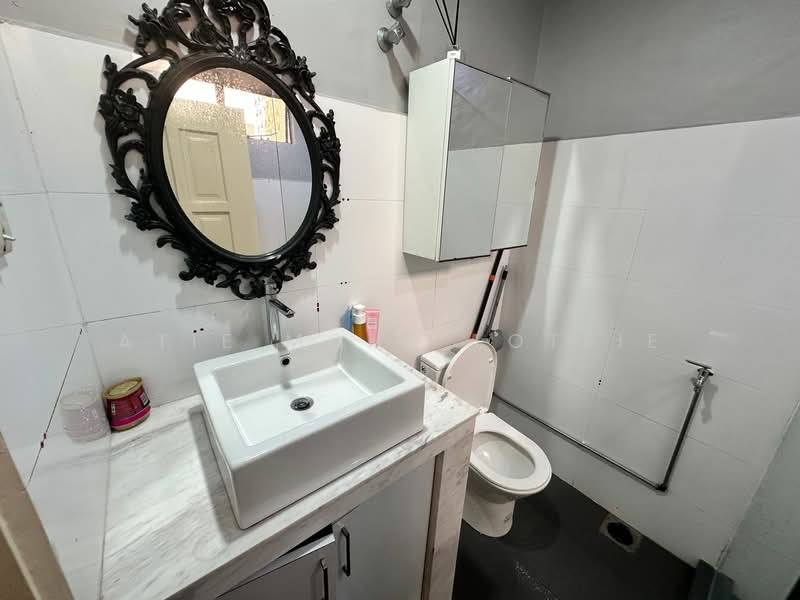Condominium for Sale at Menara Kayangan - Atie Mohd Lotfie - Bathroom - PropertyGuru.com.my