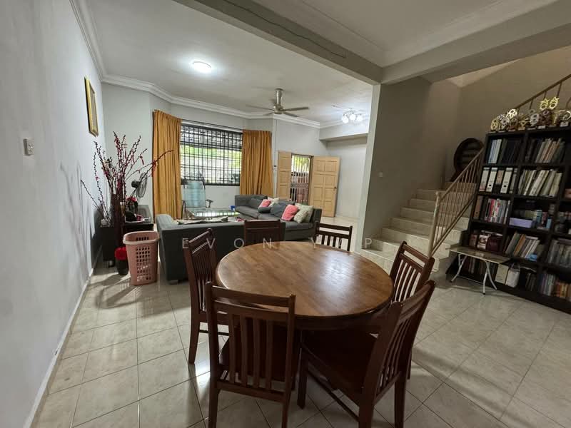 2-storey Terraced House for Sale in Taman Pulai Utama (Skudai) - Evon Yap - Living Room - PropertyGuru.com.my