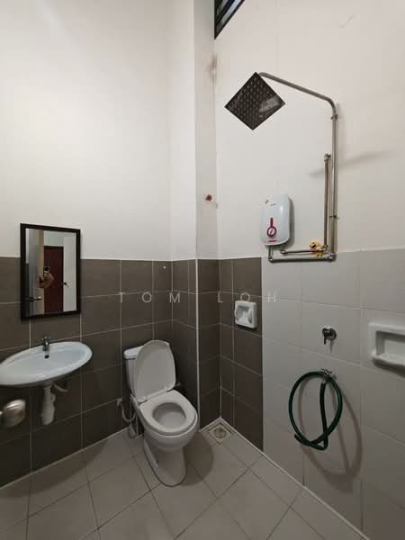 2-storey Terraced House for Rent in Setia Eco Gardens (Gelang Patah) - Tom Loh - Bathroom - PropertyGuru.com.my
