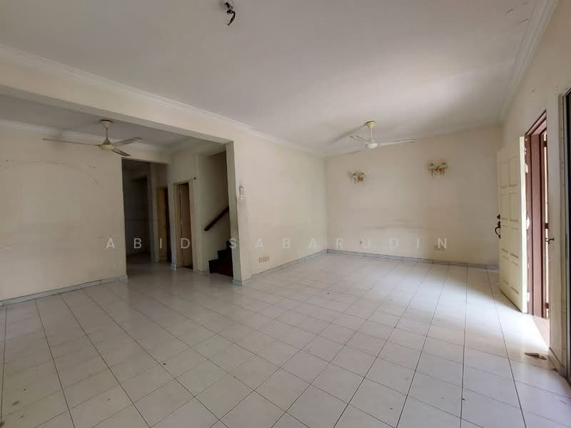 2-storey Terraced House for Sale in Taman Setiawangsa (Setiawangsa) - Abid Sabarudin - Living Room - PropertyGuru.com.my