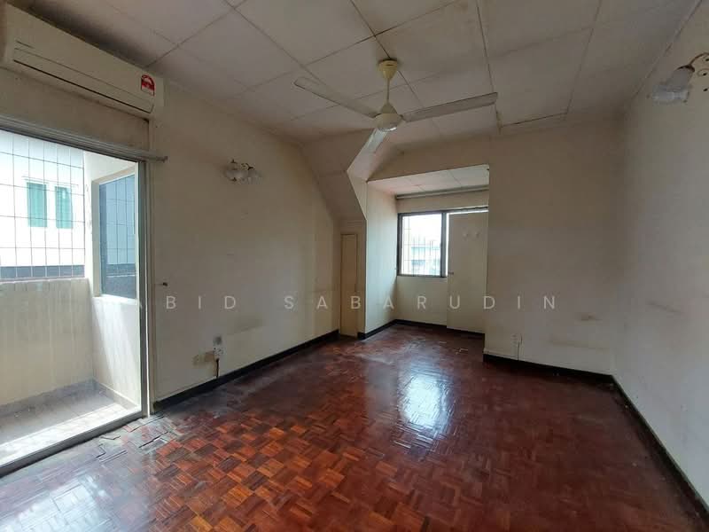 2-storey Terraced House for Sale in Taman Setiawangsa (Setiawangsa) - Abid Sabarudin - Balcony - PropertyGuru.com.my