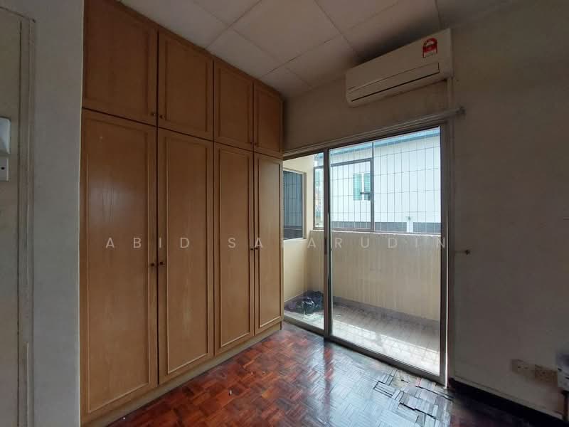 2-storey Terraced House for Sale in Taman Setiawangsa (Setiawangsa) - Abid Sabarudin - Balcony - PropertyGuru.com.my
