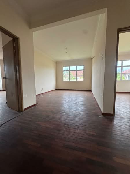 Semi-Detached House for Sale in Bandar Laguna Merbok (Sungai Petani) - Muaz Azizan - Living Room - PropertyGuru.com.my