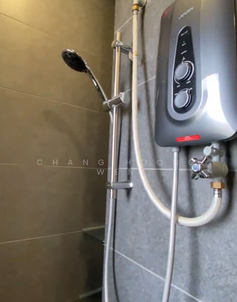 Servis Apartment untuk Disewa di Neu Suites - Chang Hoong Wen - Bathroom - PropertyGuru.com.my