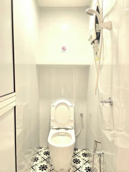 Kedai untuk Dijual di George Town (Penang) - Stanley Saw - Bathroom - PropertyGuru.com.my