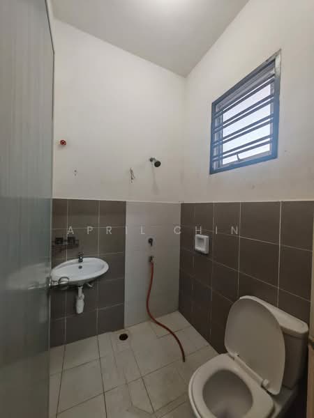 2-storey Terraced House for Rent in Gelang Patah (Johor) - April Chin - Bathroom - PropertyGuru.com.my