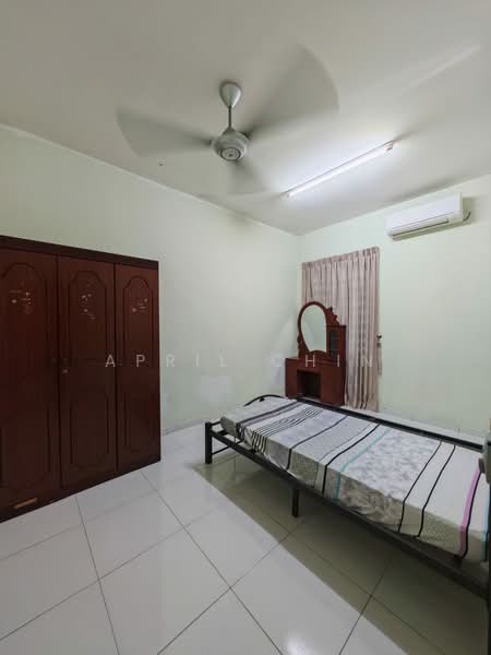 2-storey Terraced House for Rent in Gelang Patah (Johor) - April Chin - Bedroom - PropertyGuru.com.my