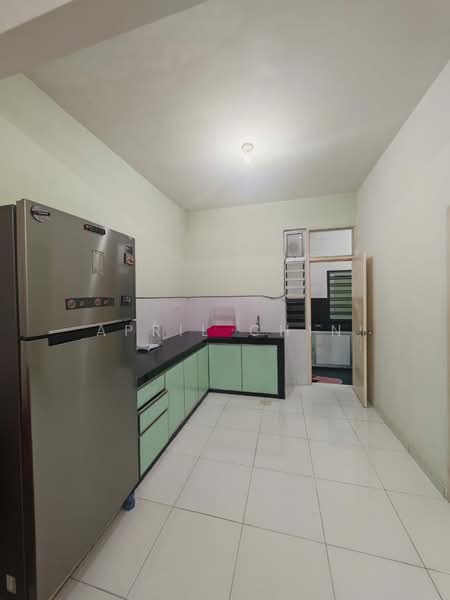 2-storey Terraced House for Rent in Gelang Patah (Johor) - April Chin - Kitchen - PropertyGuru.com.my