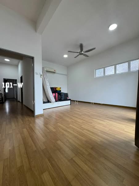 Semi-Detached House for Sale in Canary Garden (Klang) - Wilson Ng - Living Room - PropertyGuru.com.my