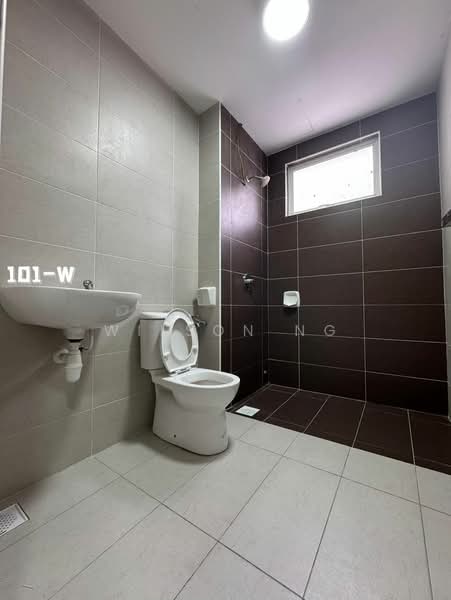 Semi-Detached House for Sale in Canary Garden (Klang) - Wilson Ng - Bathroom - PropertyGuru.com.my