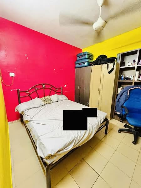 Condominium for Sale at Palm Court Condominium - Erin Yusof - Bedroom - PropertyGuru.com.my