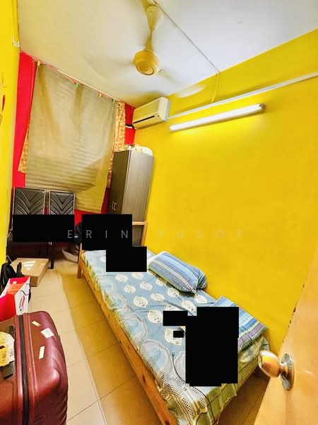 Condominium for Sale at Palm Court Condominium - Erin Yusof - Bedroom - PropertyGuru.com.my