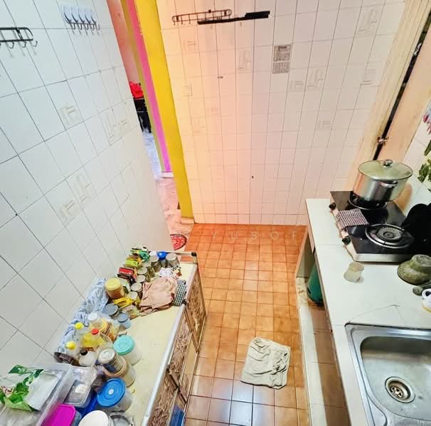 Condominium for Sale at Palm Court Condominium - Erin Yusof - Kitchen - PropertyGuru.com.my
