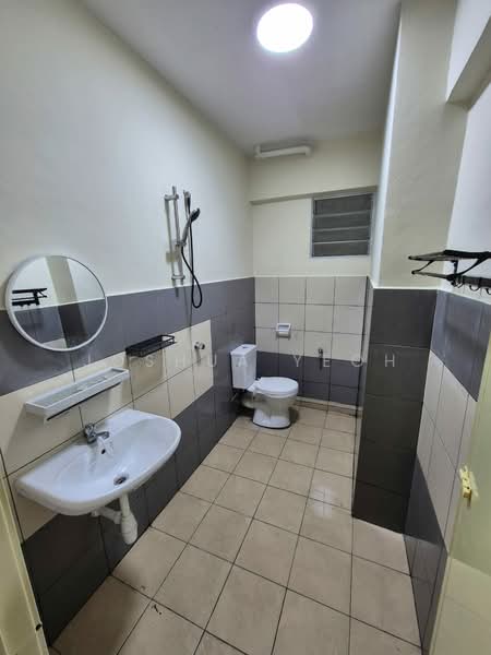 Apartment for Rent at Jiran Residensi - Joshua Yeoh - Bathroom - PropertyGuru.com.my