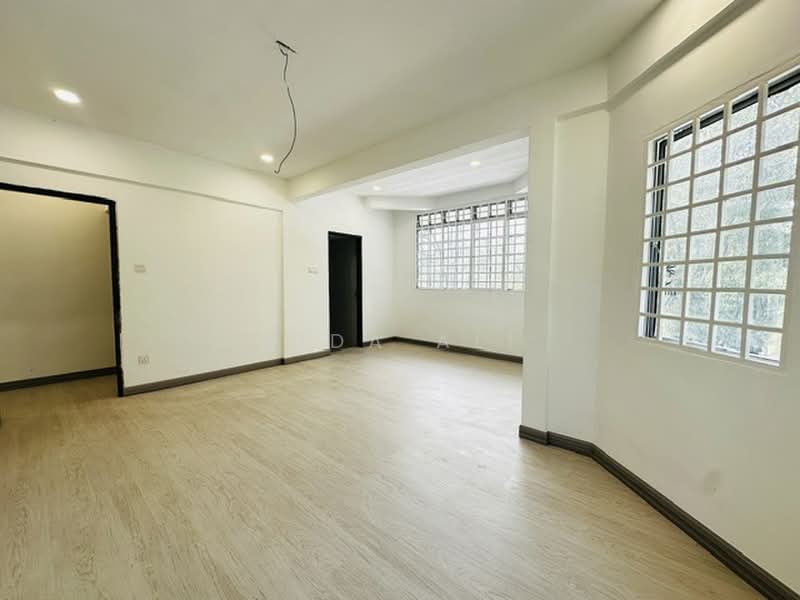 Rumah Teres 2 Tingkat untuk Dijual di Shah Alam (Selangor) - Aida Ali - Master Bedroom - PropertyGuru.com.my