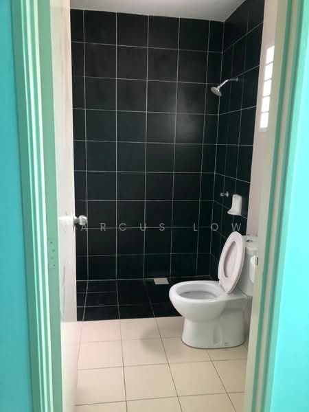 Semi-Detached House for Sale in Bandar Saujana Putra (Tanjong Duabelas) - Marcus Low - PropertyGuru.com.my