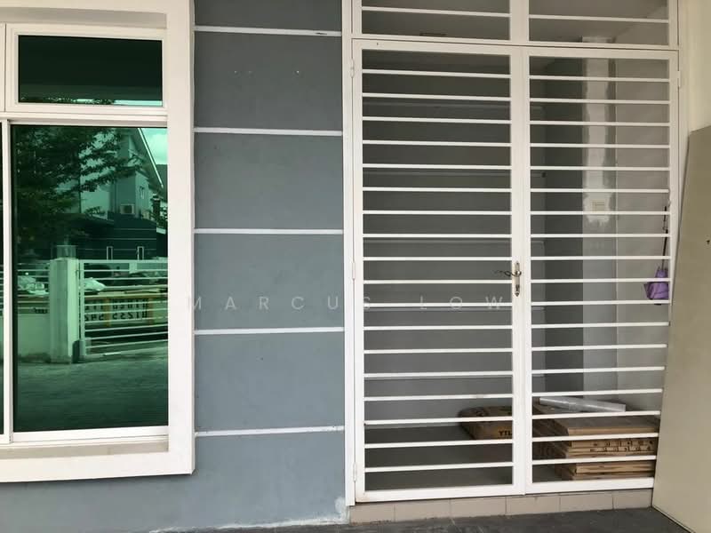Semi-Detached House for Sale in Bandar Saujana Putra (Tanjong Duabelas) - Marcus Low - PropertyGuru.com.my